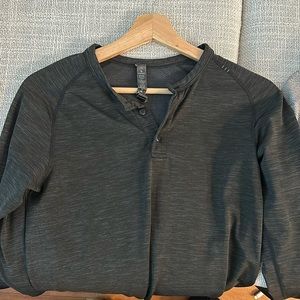 Lululemon Long sleeve mesh shirt